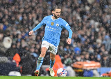 Manchester City 'den Bernardo Silva, 16 Mart 202' de Etihad Stadyumu 'nda oynanan ve Manchester City ile Newcastle United' ın karşı karşıya geldiği Emirlikler Kupası çeyrek final maçında öne geçti.