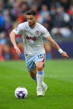 Aston Villa takımından Lex Moreno 17 Mart 2024 'te Londra Stadyumu' nda oynanan Premier League maçında West Ham United, Aston Villa 'ya karşı.