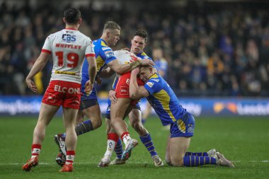 St. Helens takımından Waqa Blake, Leeds Gergedan takımından Mikolaj Oledzki ile 15 Mart 202 'de Headingley Stadyumu' nda oynanan Betfred Süper Lig 5. Round karşılaşmasında karşılaştı.