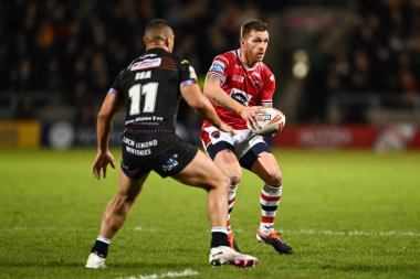 Salford Red Devils 'den Marc Sneyd, Salford Community Stadyumu' nda oynanan Salford Red Devils - Wigan Warriors maçında 5.