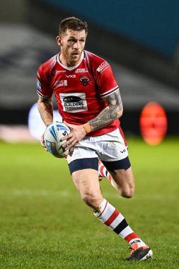 Salford Red Devils takımından Marc Sneyd, Salford Community Stadyumu 'nda oynanan Salford Red Devils vs Wigan Warriors maçında 14 Mart 202' de ilk raundu kazandı.