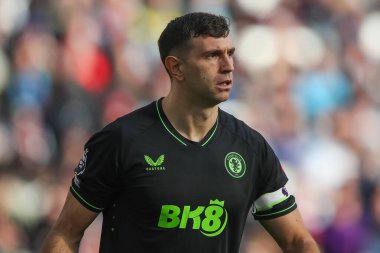 Aston Villa 'dan Emiliano Martnez Premier Lig maçı sırasında West Ham United, Aston Villa' ya karşı Londra Stadyumu, İngiltere, 17 Mart 2024