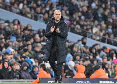 Manchester City 'nin Pep Guardiola teknik direktörü, 16 Mart 202 tarihinde Etihad Stadyumu' nda Manchester City ile Newcastle United arasındaki son karşılaşma sırasında