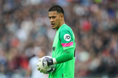 West Ham United 'ın 17 Mart 202' de Londra Stadyumu 'nda oynanan Premier Lig karşılaşmasında Alphonse Areola ile Aston Villa karşı karşıya geldi.