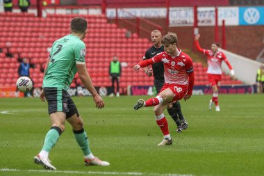 Barnsley takımından Luca Connell, 16 Mart 202 tarihinde Barnsley ile Cheltenham Town arasındaki maçta Oakwell, Barnsley, İngiltere 'de karşılaştı.