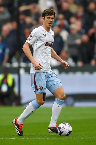Pau Torres Von Aston Villa Aktion Während Des Premier League — Stockfoto