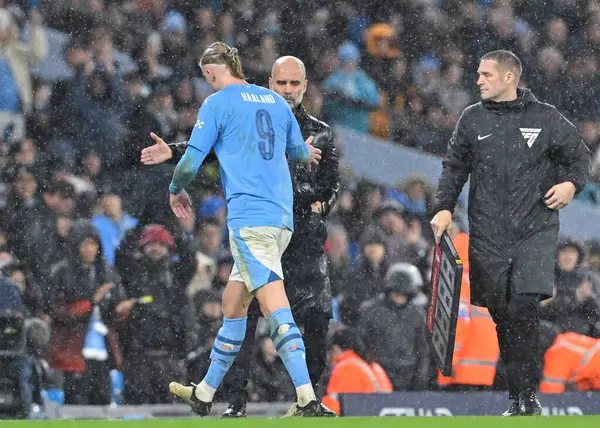 Pep Guardiola Manager Manchester City Claps Erling Haaland Manchester City — Fotografia de Stock