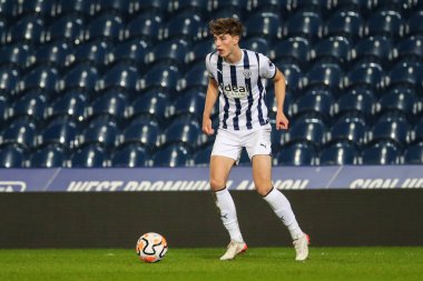 West Bromwich Albion takımından Josh Shaw 18 Mart 202 'de West Bromwich Albion, Manchester United' a karşı oynanan Premier League 2 U23 karşılaşmasında sahada.