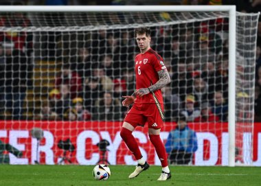 Galler 'den Joe Rodon, 21 Mart 202' de Cardiff City Stadyumu 'nda oynanan UEFA Euro Kalifiye Play-off Yarı-Final maçında Finlandiya' ya karşı Galler maçında