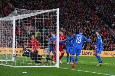 Galler 'den Ben Davies, 21 Mart 202' de Cardiff City Stadyumu 'nda oynanan UEFA Avrupa Kalifiye Play-Off Yarı-Final maçında ofsayt için elenen bir başlıktan skorlar aldı.