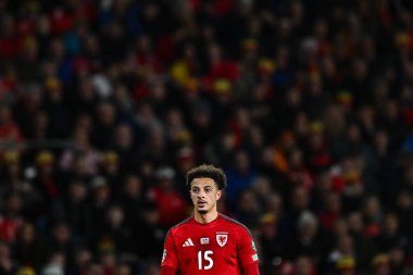 Galler 'den Ethan Ampadu, 21 Mart 202' de Cardiff City Stadyumu 'nda oynanan Galler - Finlandiya play-off maçında Galler - Finlandiya maçında