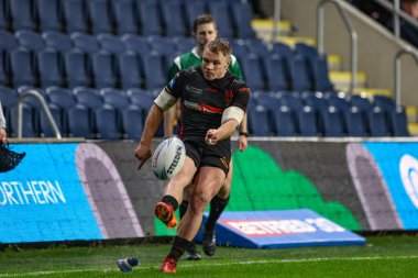 St. Helens takımından Jonny Lomax, Betfred Challenge Kupası altıncı tur karşılaşmasında 6-16 berabere kalabilmek için St.Helens 'e karşı Headingley Stadyumu, Leeds, Birleşik Krallık, 22 Mart 202