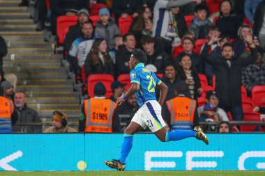 Brezilya 'lı Endrick, 23 Mart 202' de İngiltere 'nin Wembley Stadyumu' nda oynanan Uluslararası Dostluk karşılaşmasında 0-1 kazanma hedefini kutluyor.