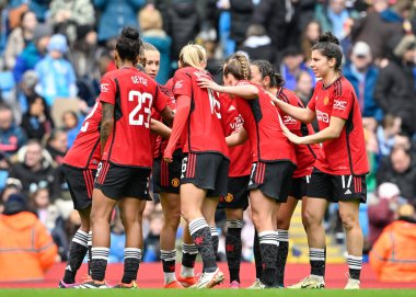 Manchester United, Manchester United 'ın 23 Mart 202' de Etihad Stadyumu 'nda Manchester City Women vs Manchester United Women maçında takım olarak bir araya geldi.