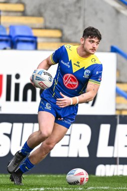 Warrington Wolves takımından Jordan Crowther, Betfred Challenge Kupası altıncı tur karşılaşması öncesinde ısınıyor. Warrington Wolves, Londra Broncos 'a karşı Halliwell Jones Stadyumu, Warrington, Birleşik Krallık, 23 Mart 202