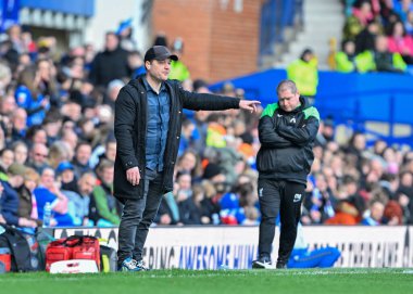 Everton Women 'ın teknik direktörü Brian Srensen, 24 Mart 2024' te İngiltere 'nin Liverpool kentinde oynanan FA Kadınlar Süper Ligi karşılaşmasında Everton Women - Liverpool Women maçında