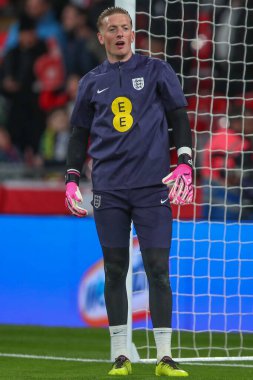 İngiltere 'den Jordan Pickford, 23 Mart 202' de İngiltere 'nin Wembley Stadyumu' nda oynanan Uluslararası Dostluk karşılaşmasında ısınma turunda