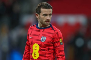 İngiltere 'den Ben Chilwell, Uluslararası Dostluk karşılaşmasında maç öncesi ısınma oturumunda İngiltere ile Brezilya Wembley Stadyumu, Londra, Birleşik Krallık, 23 Mart 202