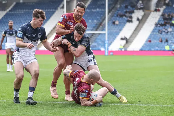 Huddersfield Giants takımından Adam Swift, Betfred Challenge Kupası 'nın 6. Raundda Huddersfield Giants' a karşı Hull FC 'de 23 Mart 202' de Huddersfield, İngiltere 'deki John Smith Stadyumu' nda oynanan dördüncü maçına çıktı.