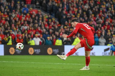 Galler 'den Kieffer Moore, 26 Mart 202' de Cardiff City Stadyumu 'nda Galler' e karşı Polonya maçında UEFA Euro Kalifiers Eleme Grubu A maçında penaltısını attı.
