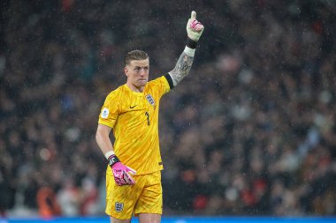 İngiltere 'den Jordan Pickford İngiltere' den Ivan Toney 'in 26 Mart 202' de Wembley Stadyumu 'nda oynanan Uluslararası Dostluk karşılaşmasında 1-1 kazanmasını kutluyor.