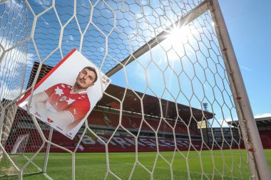 Barnsley 'den Josh Earl, Sky Bet Ligi 1 maçı öncesinde 29 Mart 202 tarihinde Oakwell, Barnsley, İngiltere' de oynanan Cambridge United maçına kapak oldu.