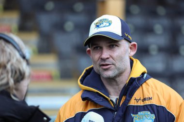 Leeds Rhinos 'un baş antrenörü Rohan Smith, Betfred Süper Lig 6. raundunda Castleford Tigers, Leeds Rhinos' a karşı, The Mend-A-Hose Jungle, Castleford, Birleşik Krallık, 28 Mart 202