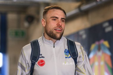 Warrington Wolves 'tan James Harrison, 30 Mart 202' de Warrington Wolves 'a karşı Catalans Dragons' un oynadığı Betfred Süper Ligi maçından önce geldi.