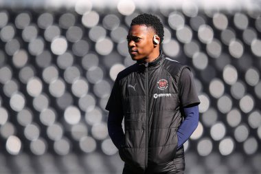 Blackpool takımından Karamoko Dembele, 29 Mart 202 'de İngiltere' nin Pride Park Stadyumu 'nda oynanan Derby County - Blackpool maçı öncesinde geldi.