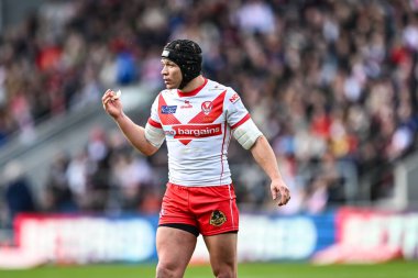 St. Helens 'ten Jonny Lomax, Betfred Süper Lig 6. Raundunda takımına talimat veriyor. St Helens - Wigan Warriors maçı, All Wicked Stadyumu, St Helens, İngiltere, 29 Mart 202