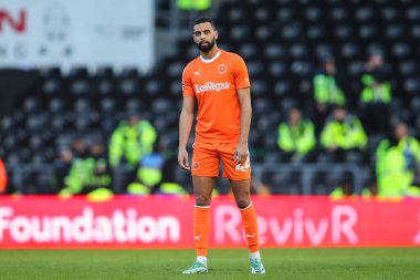 Blackpool takımından CJ Hamilton, 29 Mart 202 'de İngiltere' nin Derby Park Stadyumu 'nda oynanan Derby County - Blackpool maçında