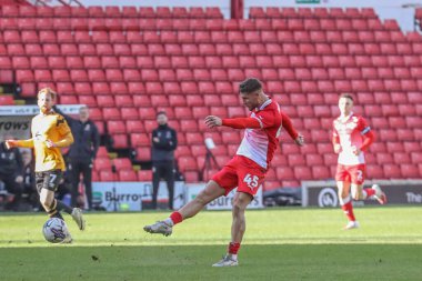 Barnsley 'den John Mcatee, 29 Mart 202' de Oakwell, Barnsley, Birleşik Krallık 'ta oynanan Sky Bet 1 maçında gol attı.