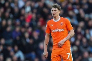 Blackpool takımından George Byers 29 Mart 202 'de İngiltere' nin Derby Park Stadyumu 'nda oynanan Derby County - Blackpool maçı sırasında