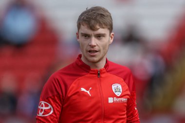 Barnsley 'den Luca Connell maç öncesi ısınma oturumunda Sky Bet 1 maçında Barnsley ile Cambridge United Oakwell, Barnsley, Birleşik Krallık' ta, 29 Mart 202
