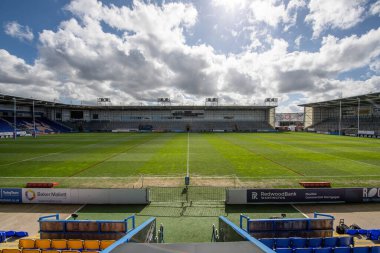 Halliwell Jones Stadyumu, Warrington Kurtları 'nın ana yurdu Betfred Süper Ligi maçı sırasında Halliwell Jones Stadyumu, Warrington, Birleşik Krallık' ta Warrington Wolves 'a karşı Catalans Dragons maçının genel bir görüntüsü.