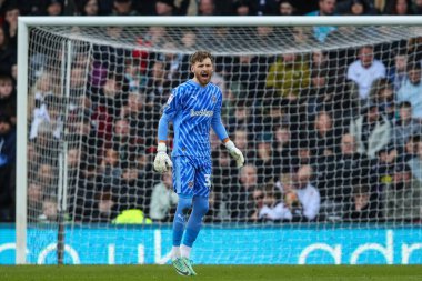 Blackpool takımından Daniel Grimshaw 29 Mart 202 'de İngiltere' nin Derby Park Stadyumu 'nda oynanan Derby County - Blackpool maçında