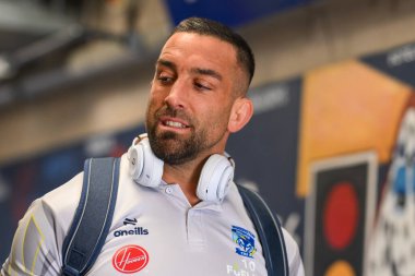 Warrington Wolves 'tan Paul Vaughan, 30 Mart 202' de İngiltere 'nin Warrington şehrindeki Halliwell Jones Stadyumu' nda oynanan Warrington Wolves ve Catalans Dragons maçının önünde geldi.