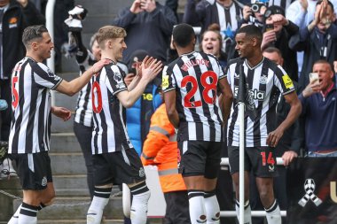 Newcastle United 'tan Alexander Isak, 30 Mart 202' de St. James 's Park, Newcastle, İngiltere' de oynanan Premier League maçı Newcastle United - West Ham United maçında 1-0 'lık galibiyetini kutluyor.