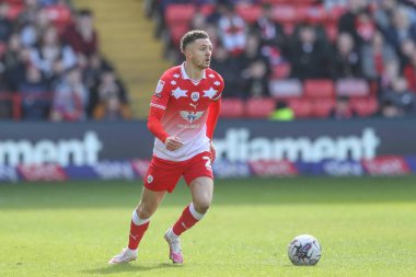 Barnsley 'den Jordan Williams, 29 Mart 202' de Oakwell, Barnsley, Barnsley, İngiltere 'de oynanan Sky Bet 1 karşılaşmasında topu tutuyor.