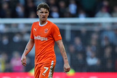 Blackpool takımından George Byers 29 Mart 202 'de İngiltere' nin Derby Park Stadyumu 'nda oynanan Derby County - Blackpool maçı sırasında