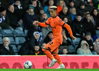 Ipswich Town 'dan Omari Hutchinson, 21 Mart 202' de İngiltere 'nin Blackburn kentinde oynanan Blackburn Rovers-Ipswich Town maçında