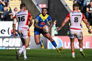 Warrington Wolves 'tan Paul Vaughan, 30 Mart 202' de İngiltere 'nin Warrington kentinde oynanan Betfred Süper Lig karşılaşmasında Warrington Wolves ve Catalans Dragons maçında çarpışacak.