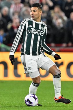 Manchester United takımının Casemiro 'su, 30 Mart 202' de Londra 'daki Gtech Community Stadyumu' nda oynanan Premier League karşılaşmasında Brentford 'a karşı Manchester United' ı yendi.