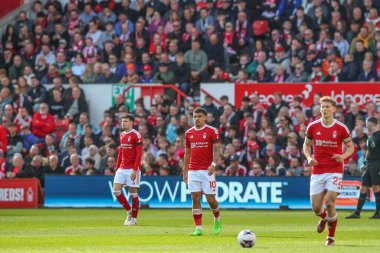 Nottingham Forest oyuncuları 30 Mart 202 'de İngiltere' nin Nottingham City Ground kentinde oynanan Premier League maçında Nottingham Forest 'a karşı Crystal Palace maçında 0-1 yenilgiye tepki verdiler.