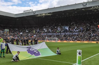 The Gallowgate End Premier League maçı sırasında Newcastle United ile West Ham United St. James 's Park, Newcastle, İngiltere, 30 Mart 202