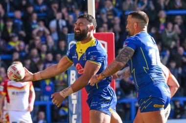 Warrington Wolves takımından Zane Musgrove, 30 Mart 202 'de İngiltere' nin Warrington şehrinde oynanan Betfred Süper Lig karşılaşmasında Warrington Wolves ve Catalans Dragons maçını kutluyor.