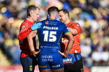 Warrington Wolves 'tan Joe Philbin, 30 Mart 202' de Halliwell Jones Stadyumu 'nda oynanan Betfred Süper Ligi karşılaşmasında kafasına aldığı darbe nedeniyle tedavi görüyor.