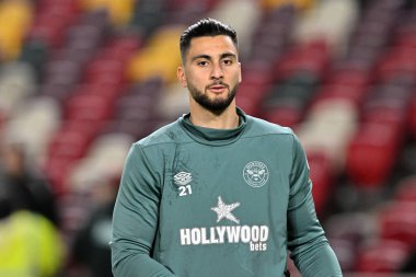 Brentford 'dan Thomas Strakosha Premier Lig karşılaşmasında maç öncesi ısınma oturumunda Brentford Manchester United' a karşı Gtech Community Stadyumu, Londra, İngiltere, 30 Mart 202