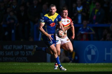 Warrington Kurtları 'ndan Lachlan Fitzgibbon 30 Mart 202' de Halliwell Jones Stadyumu, Warrington, İngiltere 'de oynanan Betfred Süper Ligi maçı sırasında Warrington Wolves ve Catalans Dragons maçında ilk hamlesini yaptı.