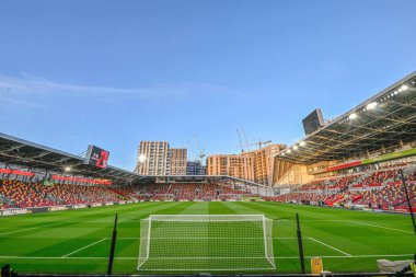 30 Mart 202 'de Gtech Community Stadyumu' nda oynanan Premier League maçı sırasında Gtech Community Stadyumu 'nun genel bir görüntüsü Brentford Manchester United' a karşı.